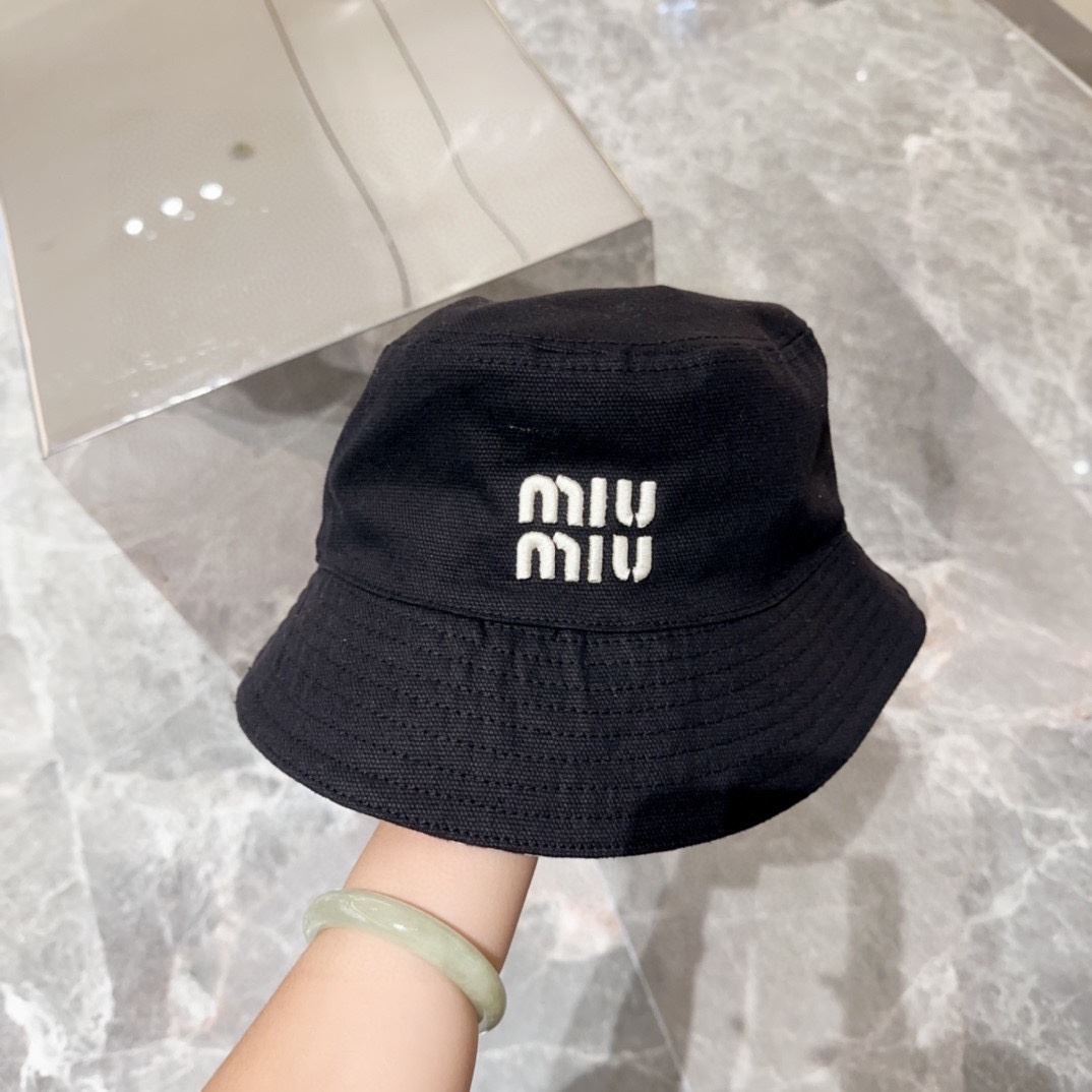 Miu Miu Caps